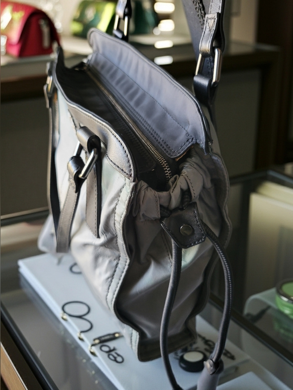 BURBERRY Grey/Black Leather And Nylon Small Buckleigh Tote - Picture 4 of 15